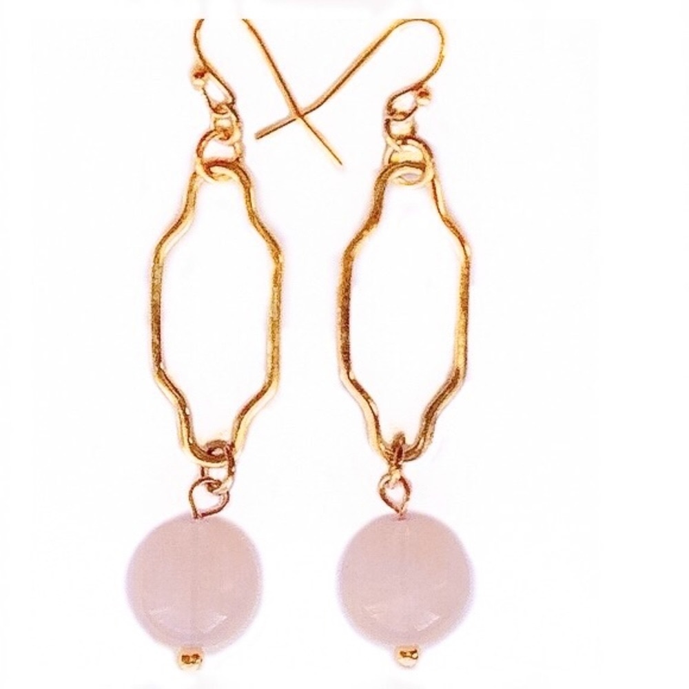 🆕Long Gold Quatrefoil Lt. Pink Drop Earrings NWT